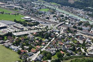 Erkundungsflug zu Ausfahrtssperren A10 hier Hallein 02.jpg