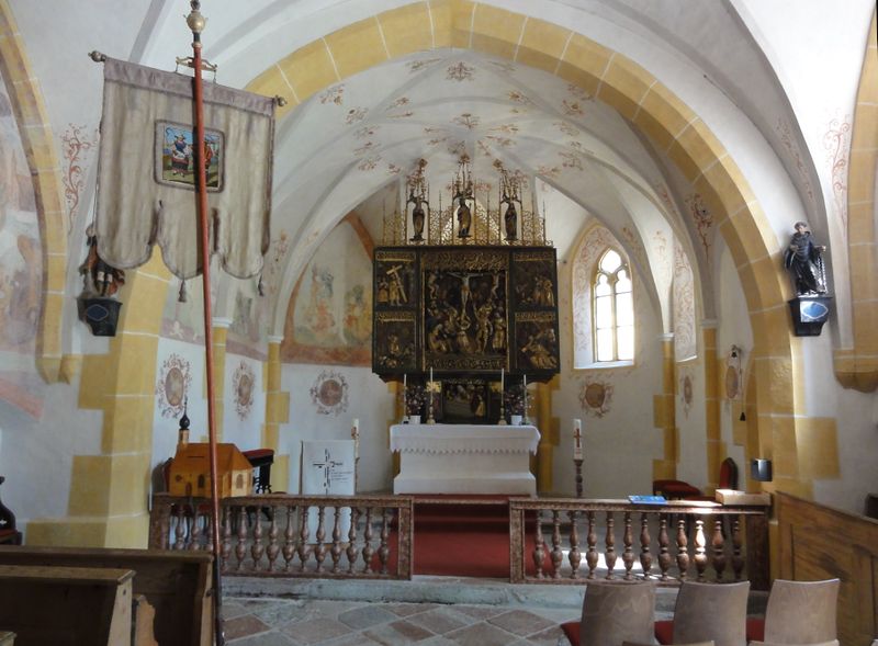 Datei:Filialkirche in Gebertsham, Innenansicht.jpg