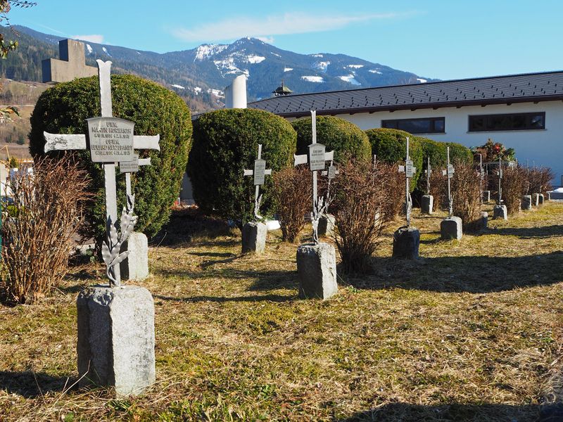 Datei:Bischofshofen Friedhof 03.jpg