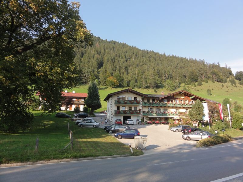 Datei:Gasthof Hindenburglinde in Ramsau.jpg