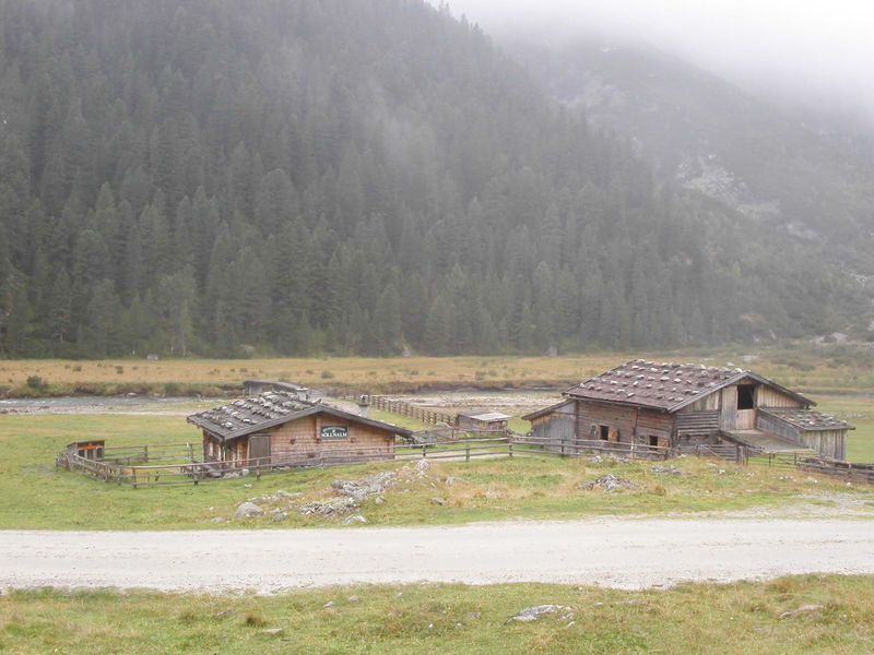 Datei:Söllnalm im Krimmler Achental.jpg