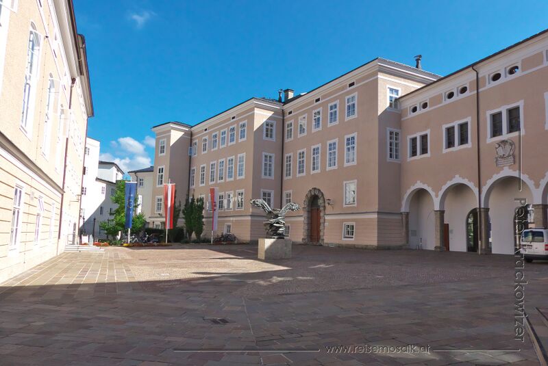 Datei:Chiemseehof September 2020 01.jpg