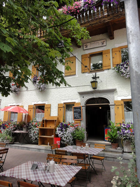 Datei:Gasthaus Fink, Eingangsseite.jpg