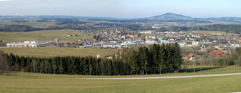 Datei:Eugendorf-Panorama 10.2.07.jpg