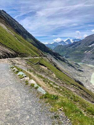 Gamsgrubenweg Naturlehrweg 01.jpg