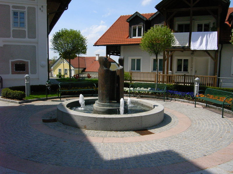 Datei:Marktbrunnen in Aspach.jpg