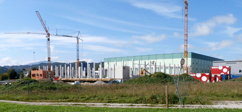 Datei:Windhager Erweiterungsbau 16.9.2014.jpg