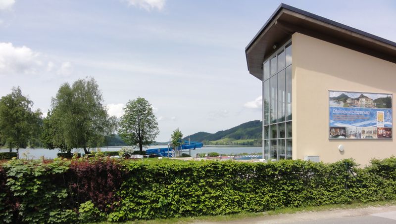 Datei:Seebad in Fuschl.jpg