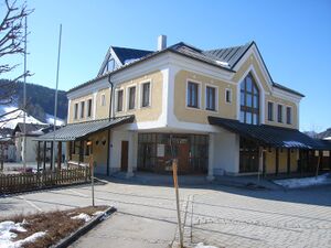 Gemeindeamt Hof, Eingang.jpg