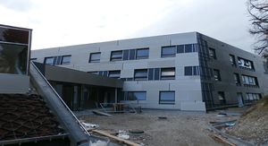 Gunther Ladurner Pflegezentrum in der CDK Eingang.jpg