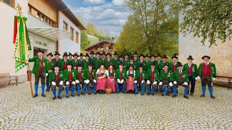 Datei:Bauernschützenkompanie Hüttau 2023.jpg