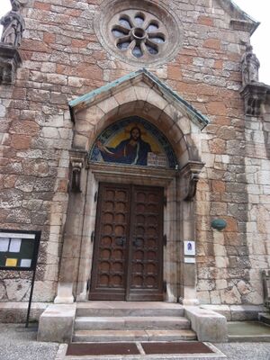 Evangelische Kirche, Portal.jpg