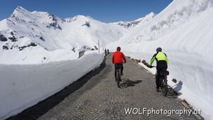 Großglockner Hochalpenstraße Schneeräumung 2021 107.jpg