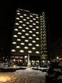Kaiserin Elisabeth Denkmal mit dem Hotel Europa.JPG