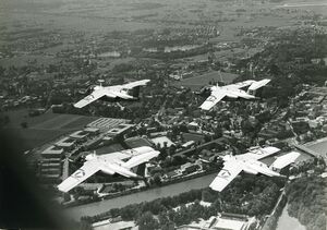 1976 Besuch Saab 105OE des Österreichischen Bundesheeres 03.jpg