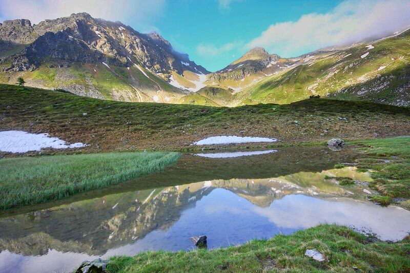 Datei:Bergsee nördl.schatzbühel 63640 2016-06-24.jpg