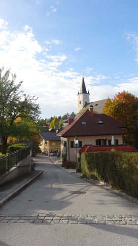 Franz-Stelzhamer-Straße (Henndorf am Wallersee).jpg