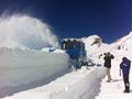 Grossglockner Hochalpenstrasse Schneeraeumung 2014 17 April 01.jpeg