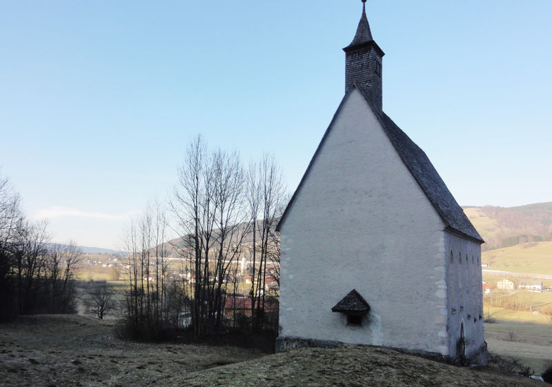 Datei:Konradkirche, Westseite.jpg