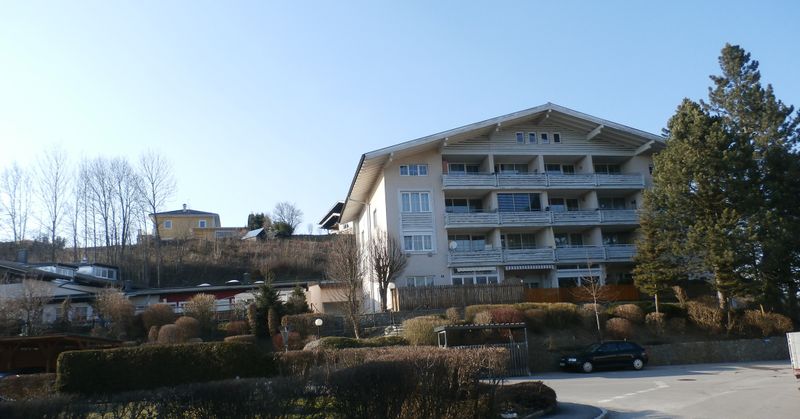 Datei:Ehemaliger Gasthof Schoarerberg, Kapellenstraße.jpg