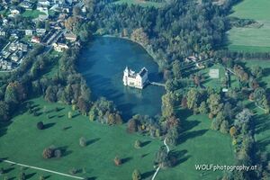 Wasserschloss Anif Herbst 2024.jpg