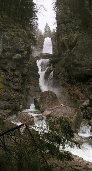 Datei:Aubach Fall.jpg