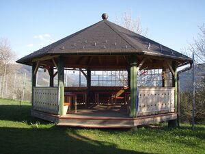 Gartenpavillon Volksschule Radochsberg.jpg