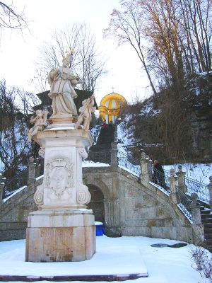 Oberndorf Nepomuk und kalvarienberg.jpg