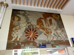 Wandgemälde im Bahnhofsgebäude von Freilassing.jpg