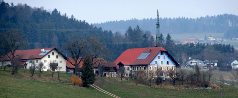 Datei:Bauernhöfe in Köstendorf.jpg