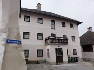Dechanthof St. Georgen.JPG