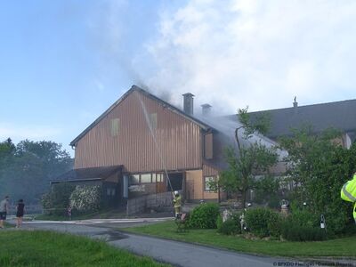 Brand am Tauchnergut in Mattsee 01.jpg