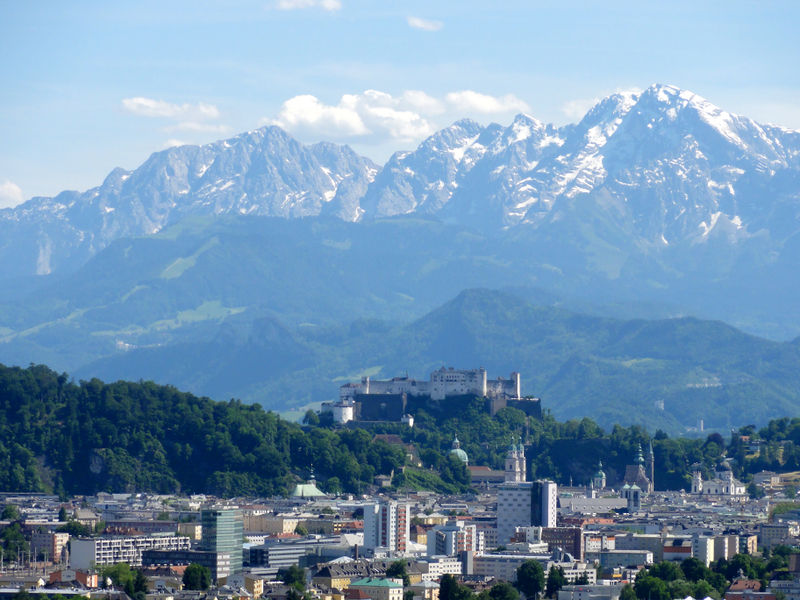 Datei:Fast im Schatten des Gölls.JPG