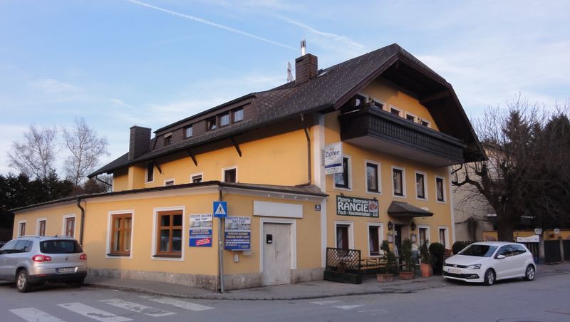 Datei:Gasthaus Rangierbahnhof in Gnigl.jpg