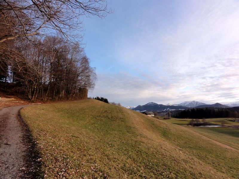 Datei:Weg nach Luag.jpg