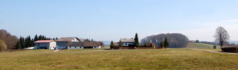 Datei:Kirchfennig, südwestliche Ansicht.jpg