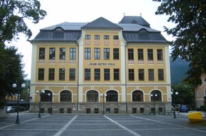 Johann-Nestroy-Schule in Bad Ischl.jpg