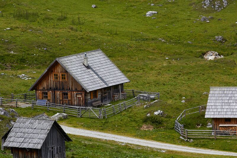 Datei:Kühbarnhütte-2011182-2022-07-14.jpg