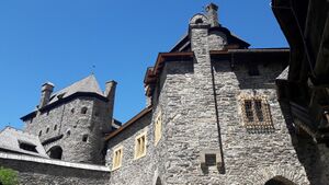 Burg Finstergrün 1 (9).jpg