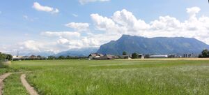 Maxglan in Richtung Untersberg.JPG