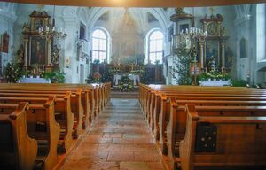 Pfarrkirche Henndorf, Innenansicht.jpg