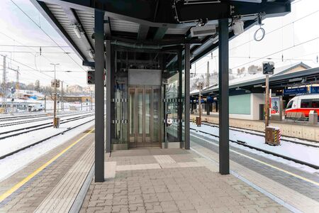 Bahnhof Schwarzach-St.Veit 2024 01.jpg