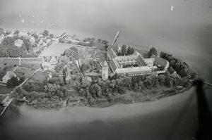 Benediktinerinnen-Abtei Frauenwörth 1934.jpg