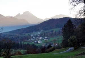 Vorderwiestal mit Watzmann und Hochkalter.jpg