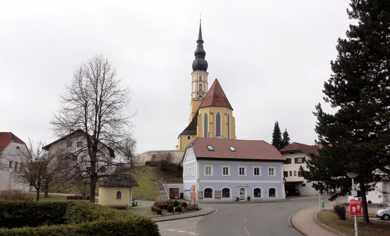 Datei:Eggelsberg 2.jpg