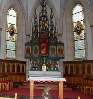Flügelaltar in der Pfarrkirche Nußdorf.jpg
