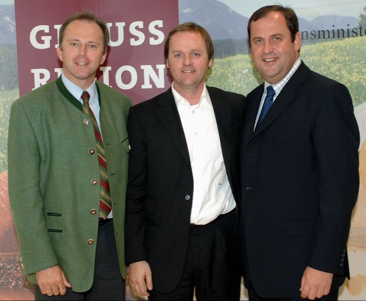 Datei:Eisl, Schellhorn, Pröll.jpg