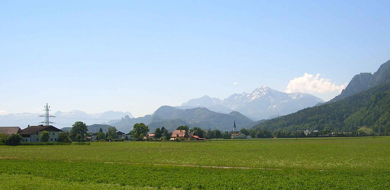 Datei:Grödig, nördl. Ansicht.jpg