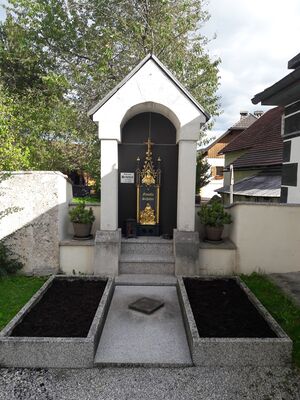 Grabstätte St. Gertrauden Mauterndorf 20251001 1 (9).jpg
