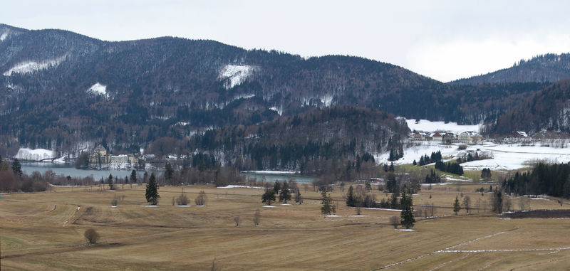 Datei:Schloss Fuschl und Hotel Jagdhof.JPG